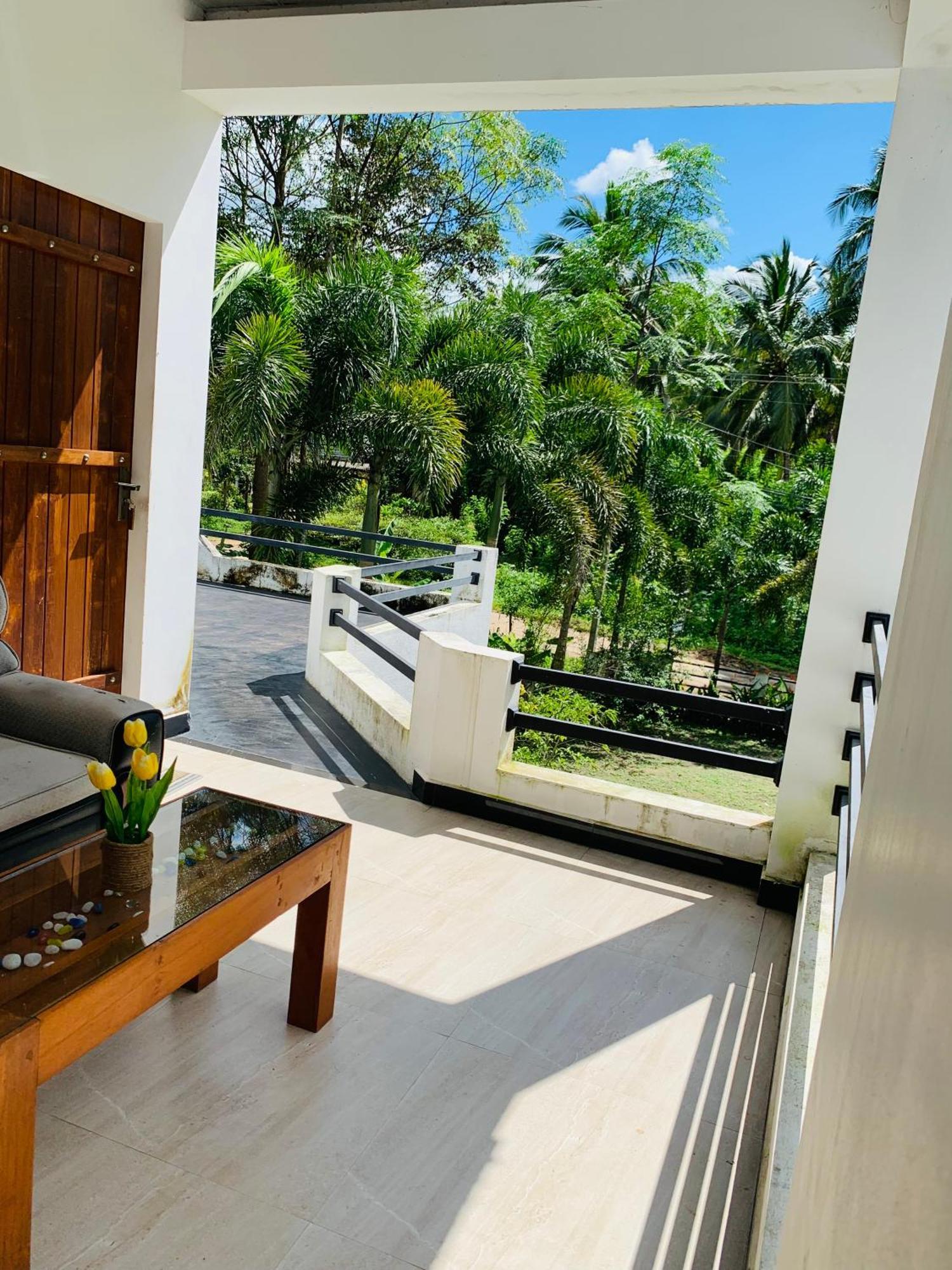 Chill House Safari Resort Udawalawe Ngoại thất bức ảnh